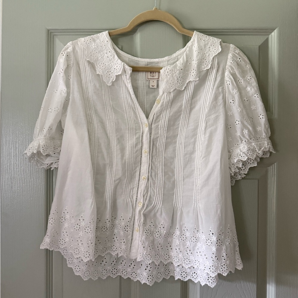 Doen x GAP Eyelet Trim Blouse